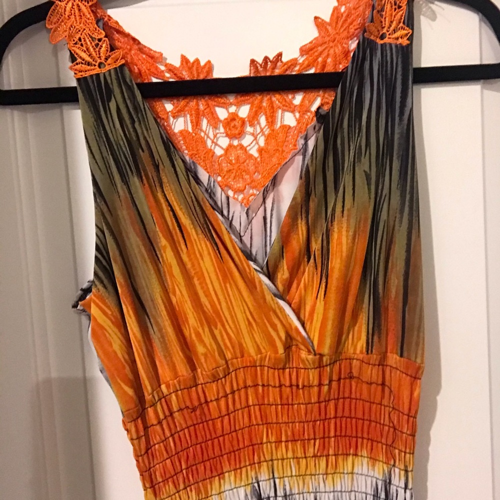 New Maxi Dress - Picture 2 of 4